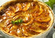 Mai fatta una crostata così buona, non mi è bastata la marmellata, l’aggiunta di questo frutto l’ha resa speciale, basta poco Crostata morbida con marmellata e mele Ricetta Sprint