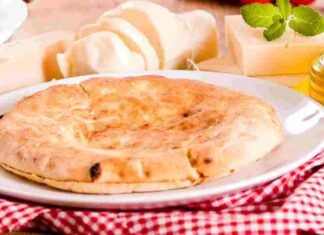 Focaccia sottile fatta in casa