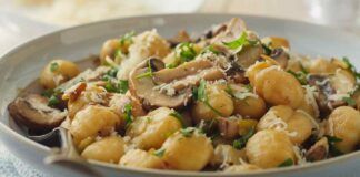 Gnocchi in padella con i funghi