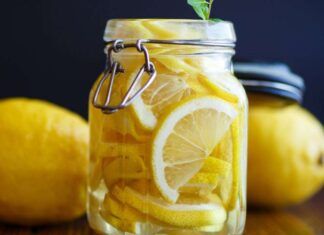 Limoni sciroppati della nonna