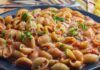 Pasta con cipolle salsicce e provola