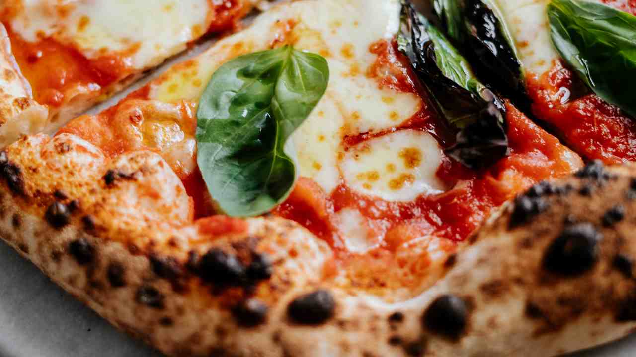 Pizza margherita