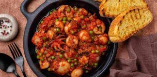 Seppie con piselli e pomodoro