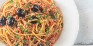 Spaghetti alla vesuviana - RicettaSprint