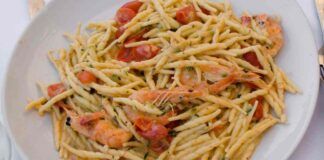 Strozzapreti con gamberetti e pomodorini a modo mio