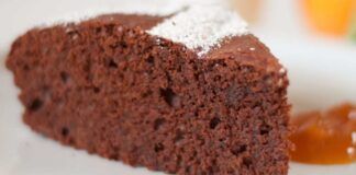 Torta frullata al cioccolato morbidissima