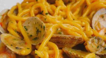Domani preparo uno spaghettino a vongole cremoso, ma ci metto anche i pomodorini gialli: immagina il sughetto che viene fuori