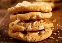 Biscotti al cioccolato bianco
