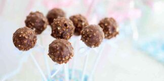 Cake pop al cioccolato e mandorle - RicettaSprint