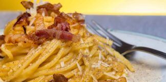 Carbonara con crema d'uovo ricetta tradizione - RicettaSprint