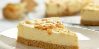 Cheesecake al cioccolato bianco e mandorle