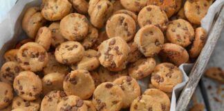 Chip cookies