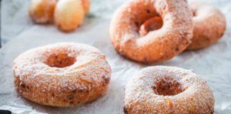 Ciambelle fritte con le gocce di cioccolato RicettaSprint