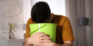 uomo nausea