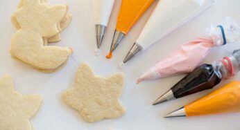 Glassa per biscotti super veloce e senza zucchero a velo, buona allo stesso modo nessuno noterà la differenza