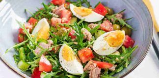 Insalata mista con uova sode e pomodori RicettaSprint