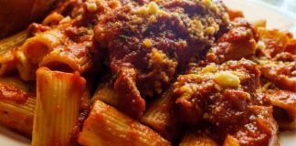 Maccheroni al ragù di salsiccia e funghi Ricetta Sprint