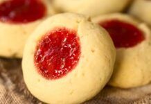 Da quando ho provato i nutellotti in bianco con la marmellata, ne ho potuto fare più meno, uno tutte le sere e sono felice Nutellotti bianchi con marmellata
