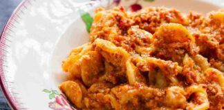 Pasta con il ragù di agnello