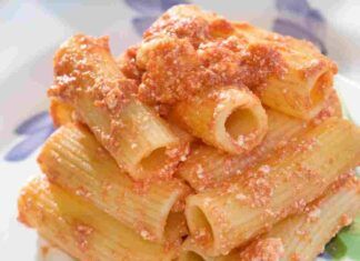 Pasta con ricotta e pomodoro