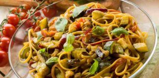 Pasta con zucchine calamari e pomodori RicettaSprint