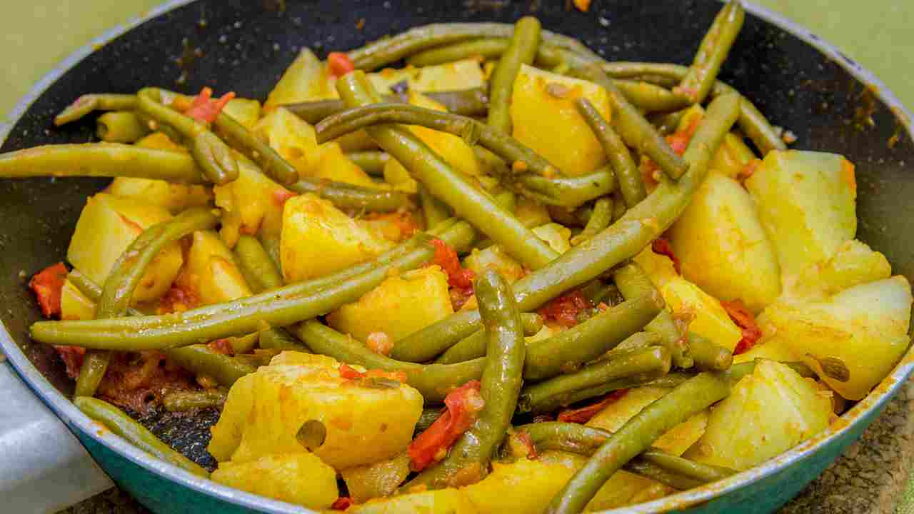 Patate fagioli e pomodoro