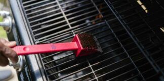 Pulire la griglia del barbecue Ricetta Sprint