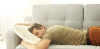Sonno dopo i pasti cosa dice il tuo corpo - RicettaSprint