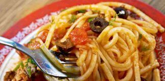 Spaghetti alla puttanesca con riciclo