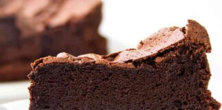 Torta al cioccolato senza farina e doppia cottura