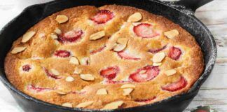 Torta con le fragole in padella RicettaSprint