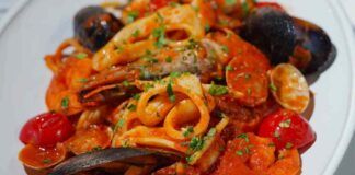spaghetti al misto di mare ricetta napoletana ricettasprint