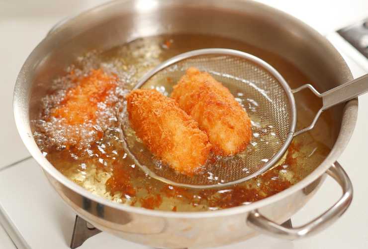 Bastoncini di pesce fatti in casa - RicettaSprint