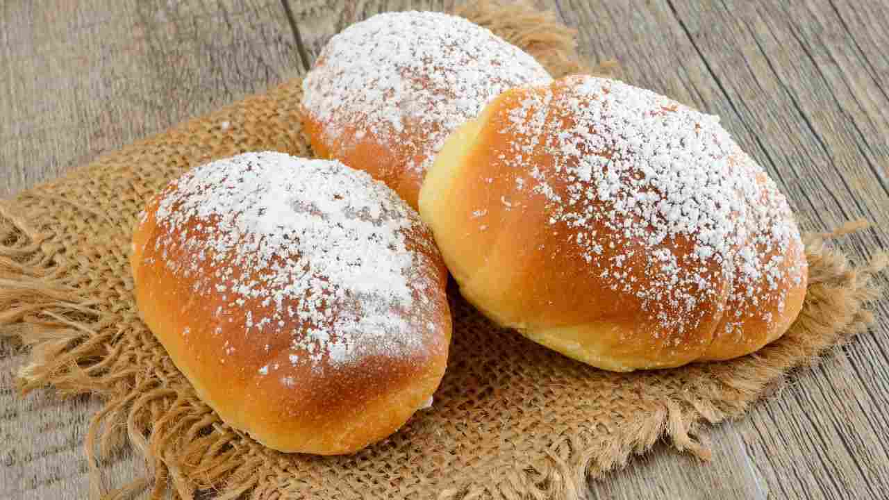 Brioche pandoro