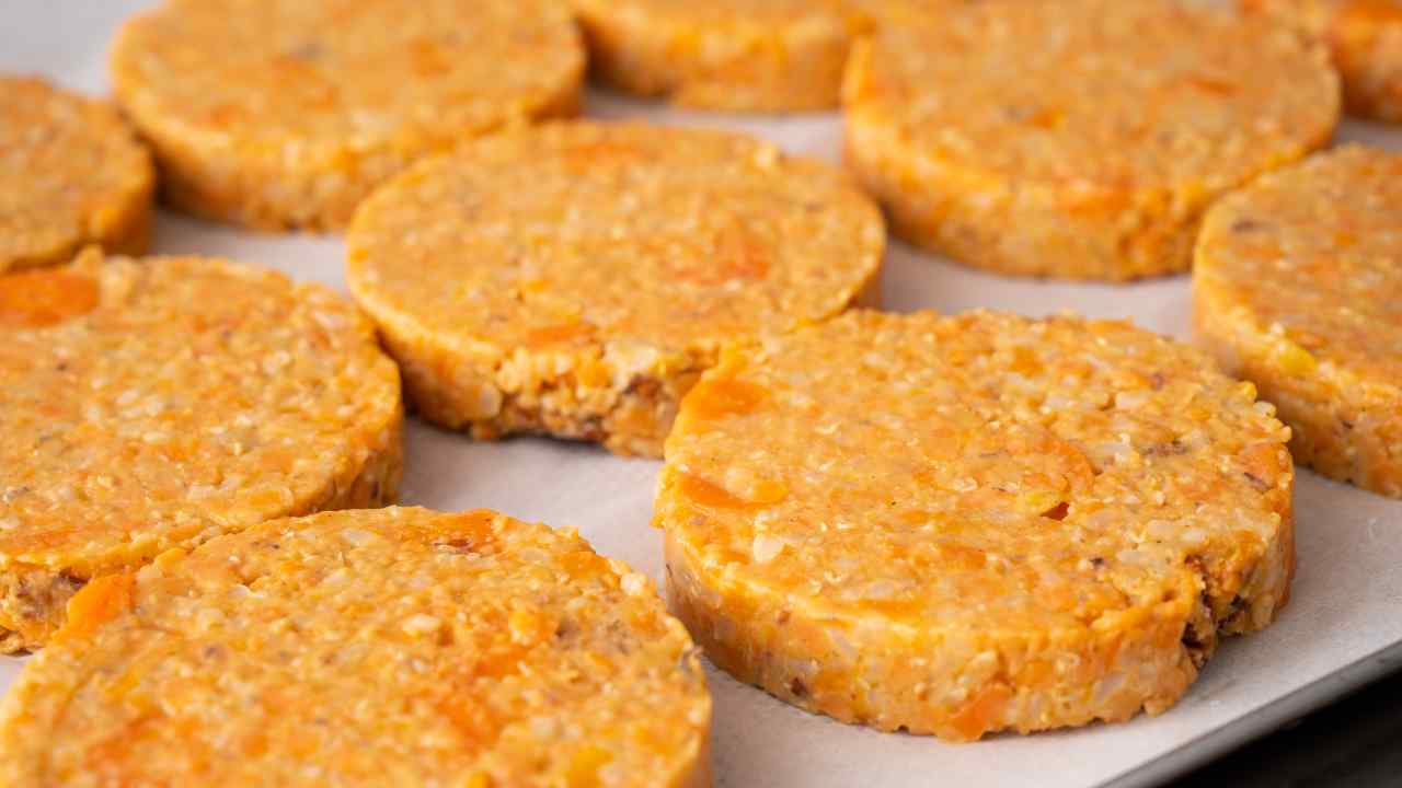 Burger di carote ripieni - RicettaSprint