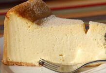 Zero sensi di colpa, gusto esplosivo: da quando faccio la cheesecake con i fiocchi di latte non torno più indietro Cheesecake ai fiocchi di latte