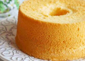 Chiffon cake morbida come una nuvola - RicettaSprint
