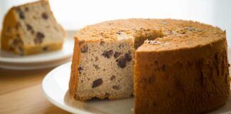 Ciambellone alle nocciole