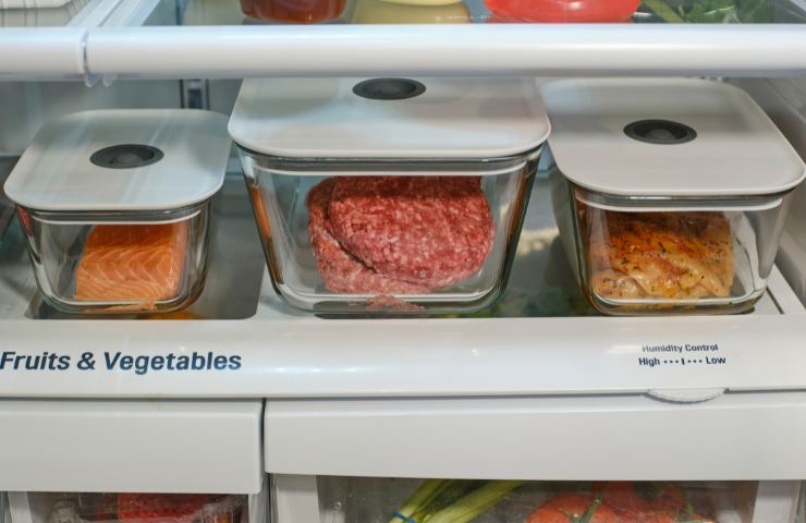 Contenitori nel frigorifero