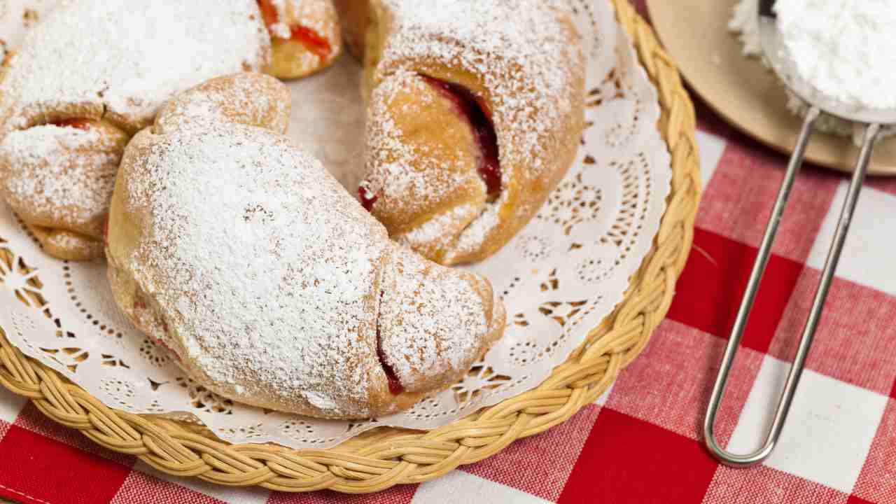 Cornettini pasta frolla senza uova e burro RicettaSprint