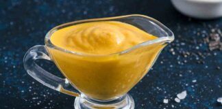 Crema di carote e patate con curcuma