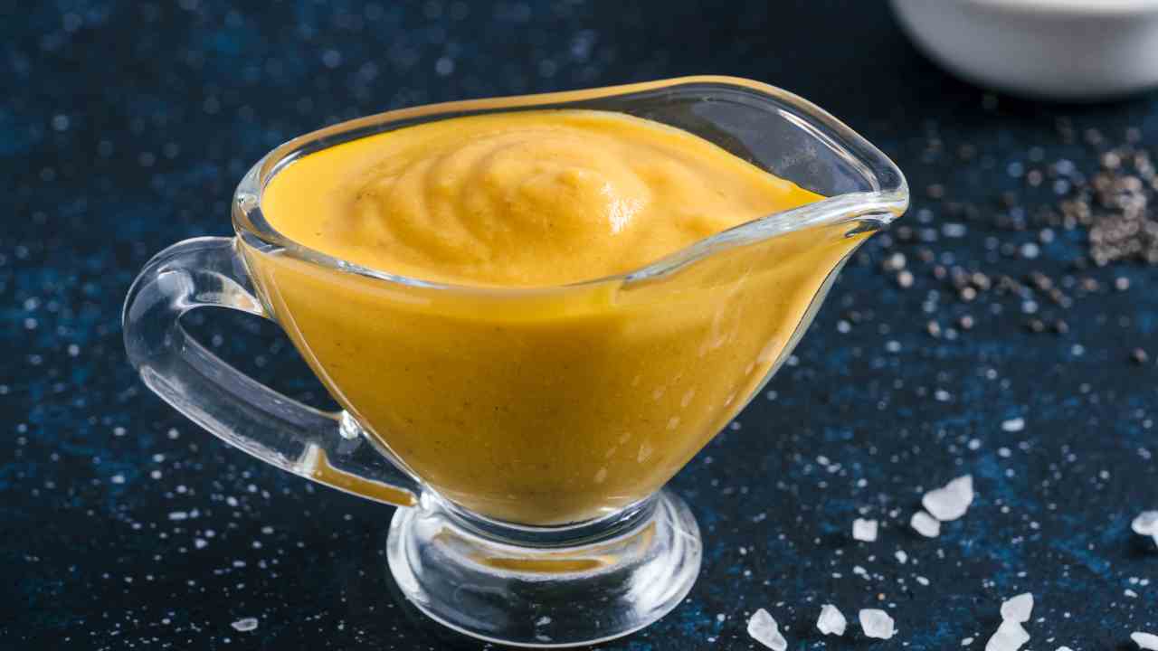 Crema di carote e patate con curcuma