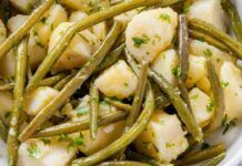 Ma perchè mangiare i fagiolini lisci così e basta quando puoi gustarli molto più buoni, aggiungendo queste Fagiolini e patate all'insalata RicettaSprint