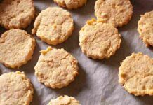 Focaccine fit allo yogurt, zero lievito, zero attese pronto in padella in 10 minuti. Prima di adesso, solo nei tuoi sogni una ricetta così Focaccine fit allo yogurt