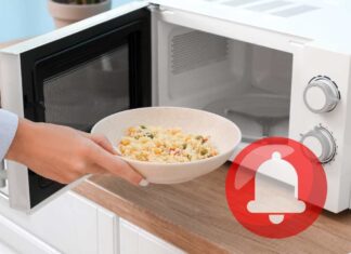 Cibo in forno a microonde