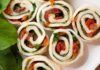 Girelle di mozzarella ripiene di pomodori e rucola RicettaSprint