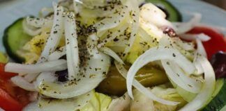 Insalata con pomodori finocchi cetrioli RicettaSprint