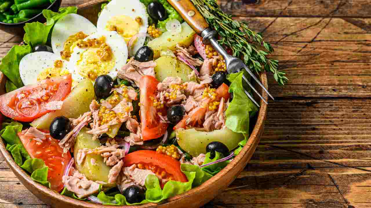 Insalata con uova patate pomodori RicettaSprint