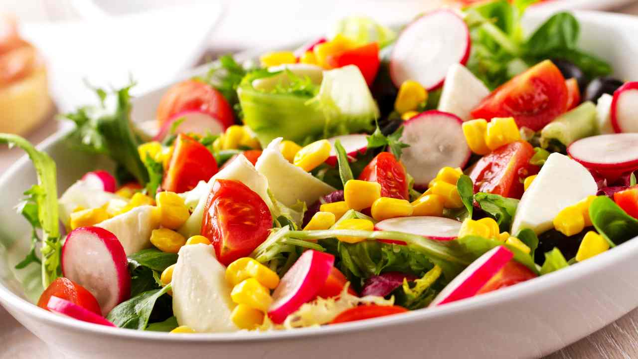 Insalata di pomodori con mozzarella RicettaSprint