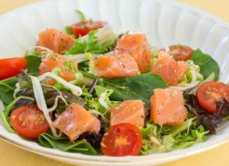 Insalata di salmone - RicettaSprint